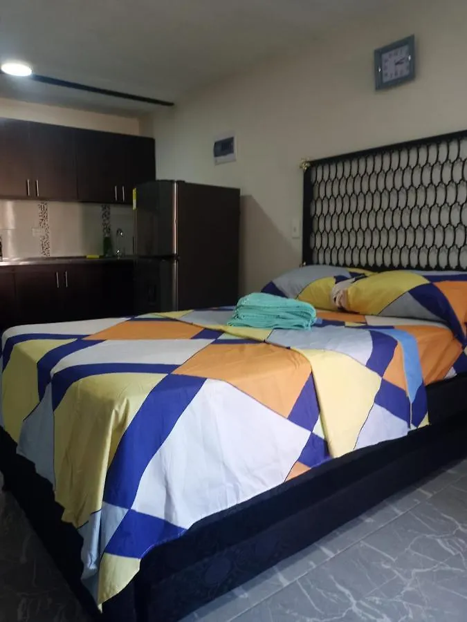 Aparta Estudios Michelle En Robledo A 20 Minutos Del Centro Al Lado De La Universidad Esumer, Imprescindible El Pago De La Primer Noche Medellín 0*,  Colombia